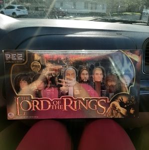 Lord of the rings collectible pez set
